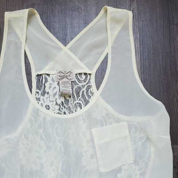 Lace Back Tank Top - Picture 3 of 6